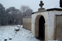 Na místě kostelíka stálo kdysi hradiště