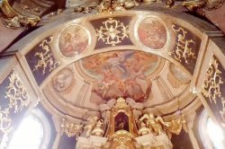 Kaple Jana Sarkandra - interiér