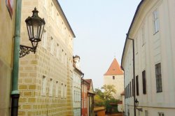 Už jen kousek doleva do Zlaté uličky