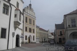 Uličky vedoucí ze Slavonického náměstí