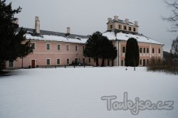Zámek Ratibořice v zimě