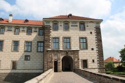Nelahozeves  chateau