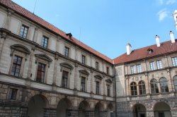 Nelahozeves  chateau