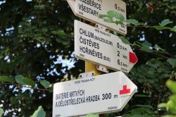 Rozhledna u Chlumu u Hradce Králové