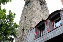 Aussichtsturm auf Černá Studnice