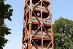 Aussichtsturm auf Šibeniční vrch bei Horšovské Týn