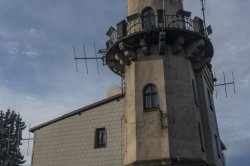 Vyhlídková věž na Milešovce v Českém Středohoří
