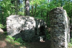 Zbořený Kostelec (zřícenina)