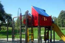 With children on a trip to Stromovka in České Budějovice