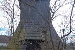 Boušín in Náchod region - church and well