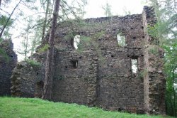 Die Ruinen der Festung Kašovice