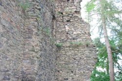 Die Ruinen der Festung Kašovice