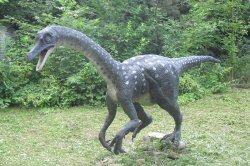 Dinopark Vyškov - im Wald mit Dinosauriern