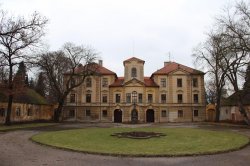 Lázně Bělohrad (zámek)